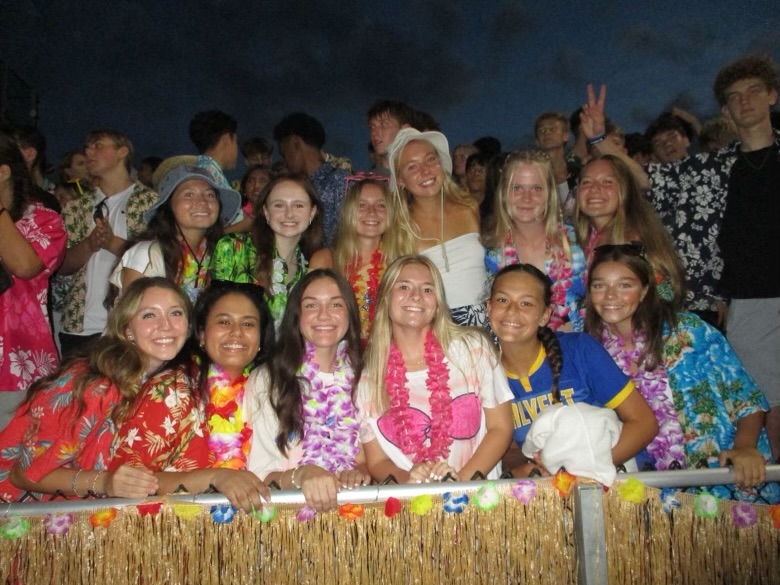 CHS Student Section Theme: Hawaiian